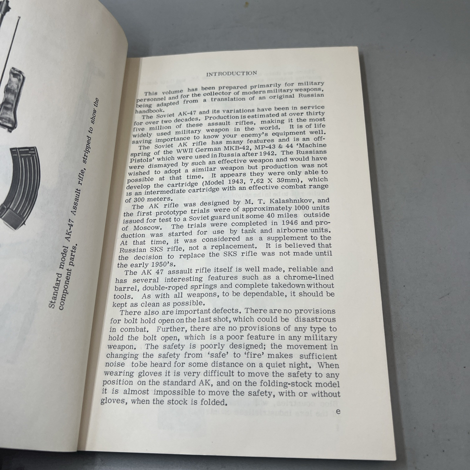 The Ak-47 Assault Rifle By Wyant Lamont – PB – Desert Publications