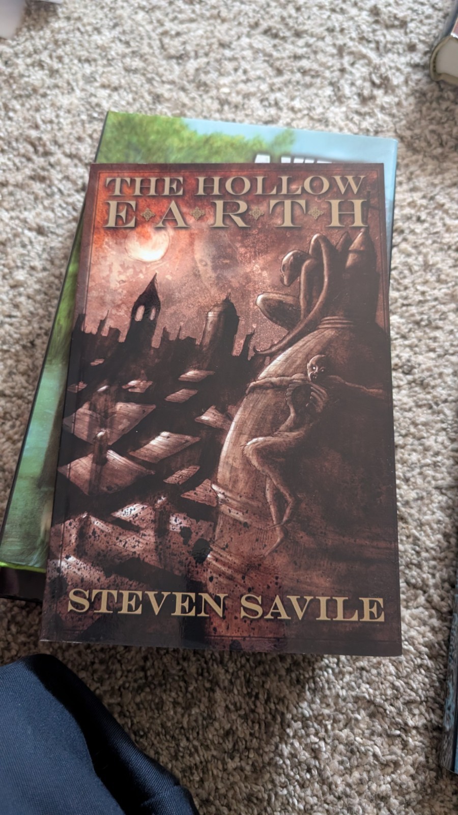 The Hollow Earth, Steven Savile, Bloodletting Press 96/300