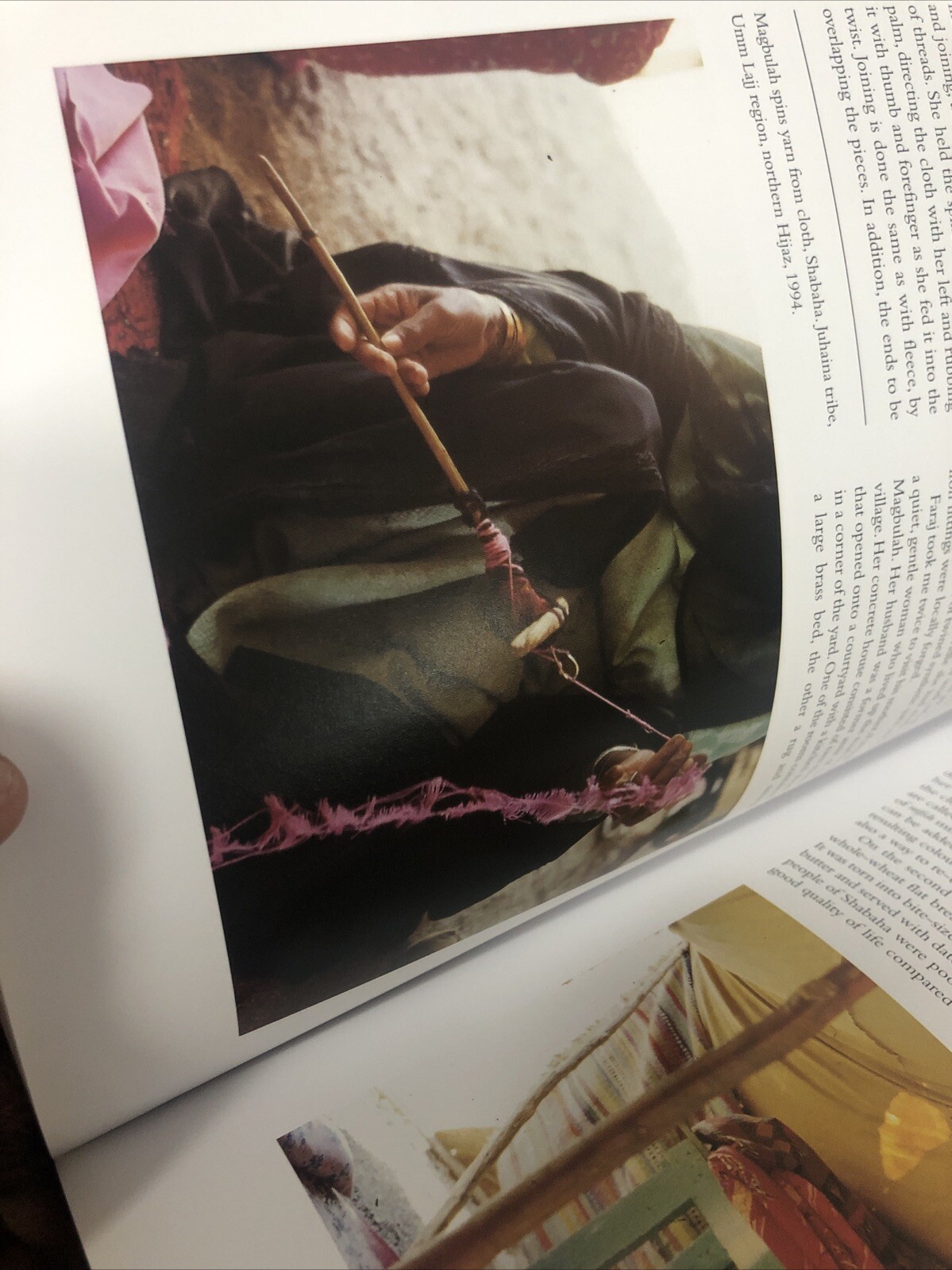 Bedouin Weaving of Saudi Arabia and Its Neighbours by Joy Totah Hilden (2010,…