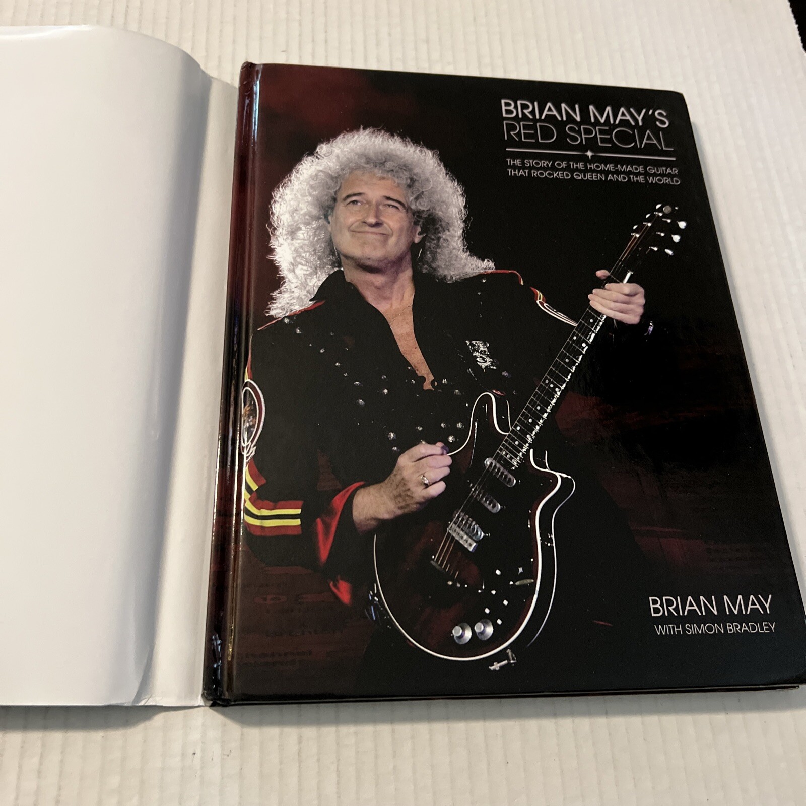 Brian May’s Red Special: The Story Of The Home-Made Guitar That Rocked Queen EUC