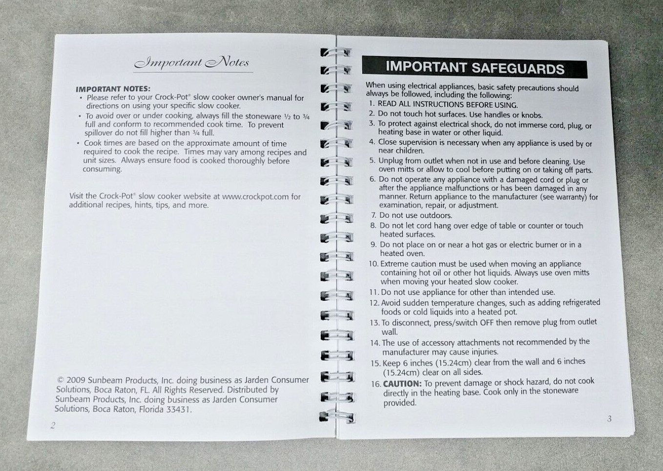 Crockpot Slow Cooker Spiral Cookbook 86 pages of How to Use Tips Hints & Recipes