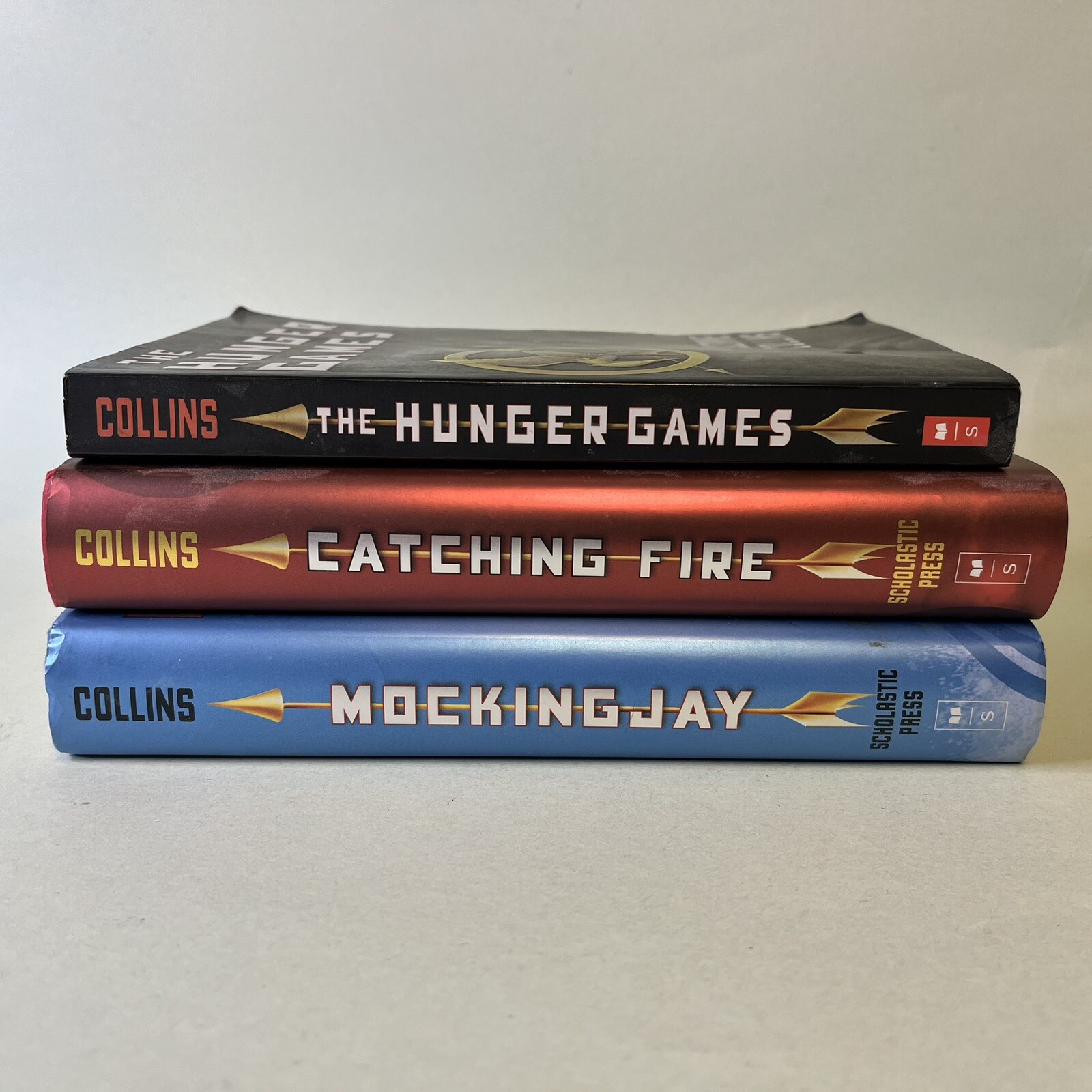 The Hunger Games Hard Cover Trilogy Complete Series Suzanne Collins Lot of 3 Set