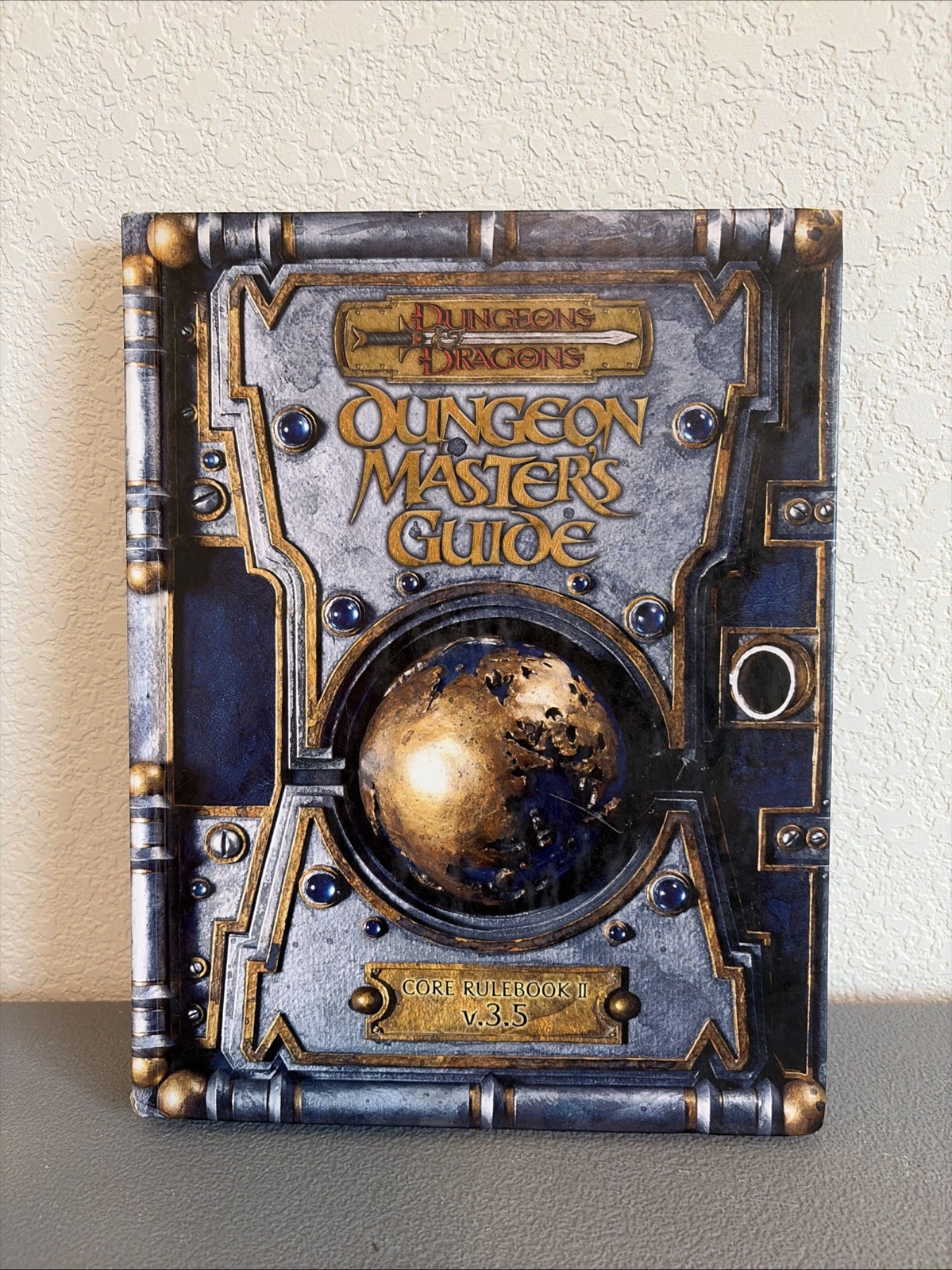 Vintage 2003 Dungeons & Dragons Dungeon Master’s Guide Hardcover Book