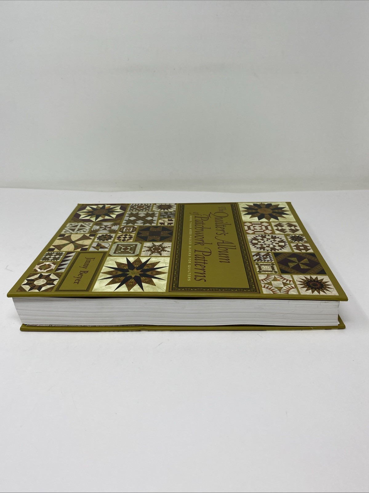 Quilter’s Album of Patchwork Patterns 4050 Pieced Blocks w/ Plastic Grid Sheets