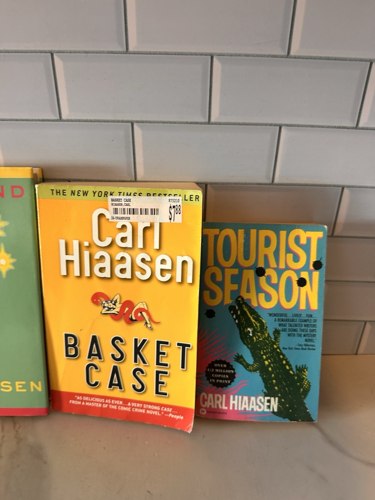 Carl Hiaasen Lot Of 3 Tourist Season Star Island Basket Case