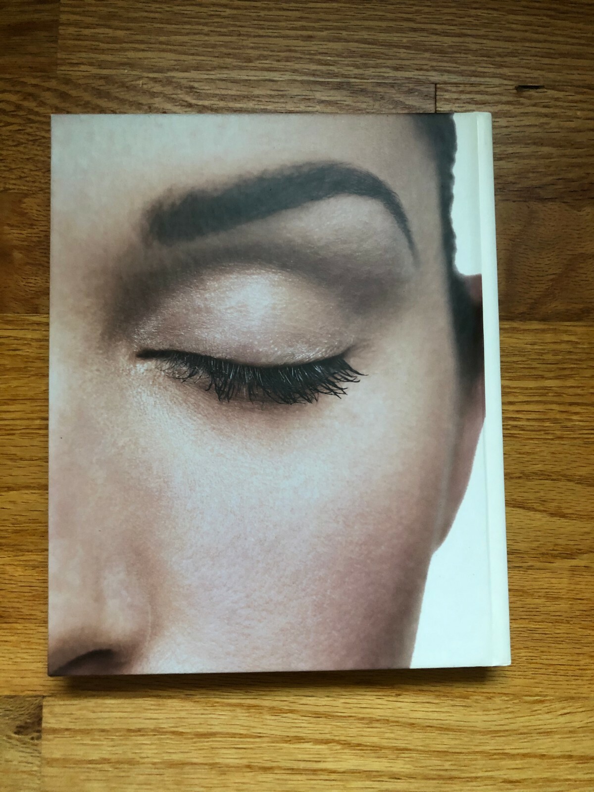 “Bobbi Brown Beauty ” The Ultimate Beauty Resource 1st Edition 1997, 242 pages.