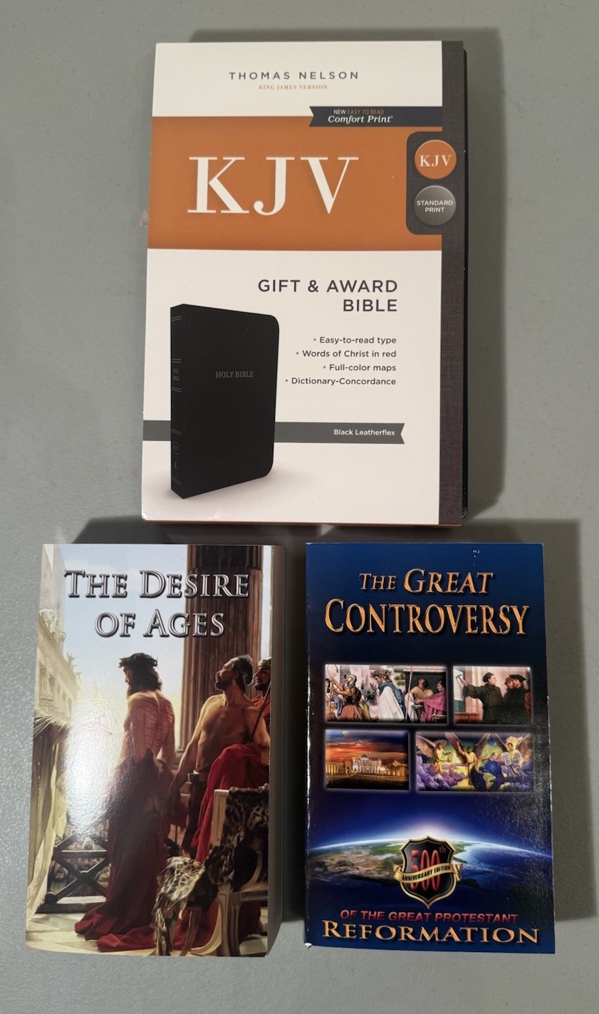 The Holy Bible: King James Version, Black, Imitation Leather, Gift & Award New