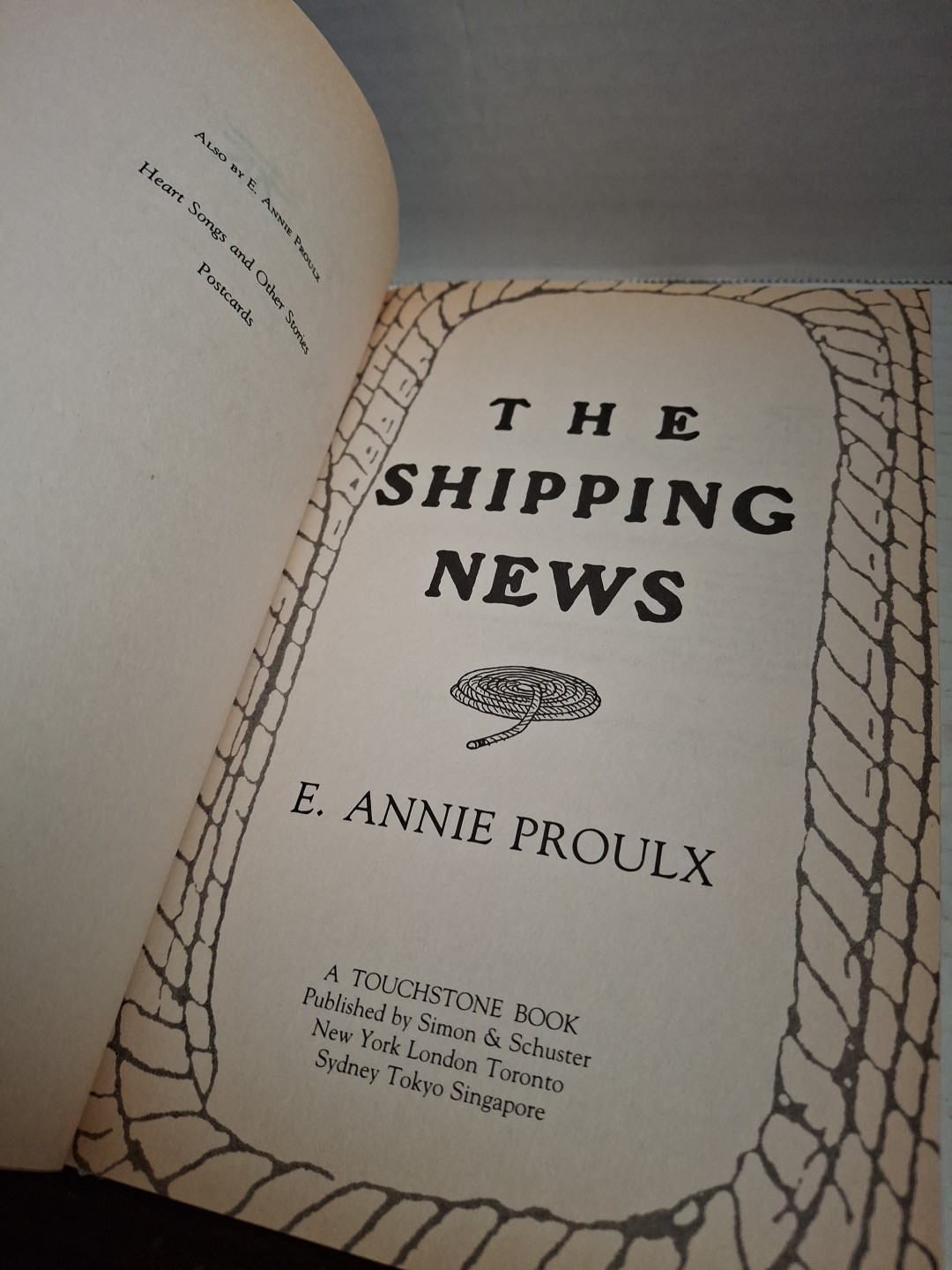 The Shipping News by Annie Proulx (1994, Paperback Book) Pulitzer Prize Winner