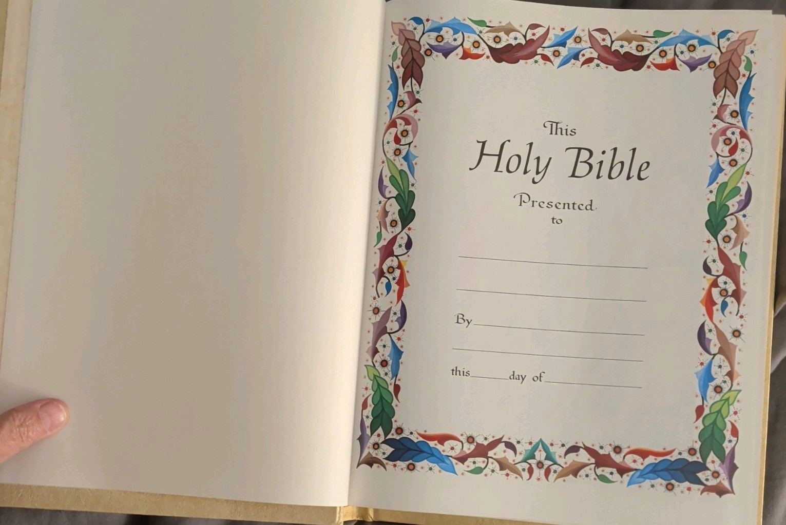 1988 HOLY BIBLE HEIRLOOM FAMILY BIBLE KING JAMES VERSION, RED LETTER EDITION