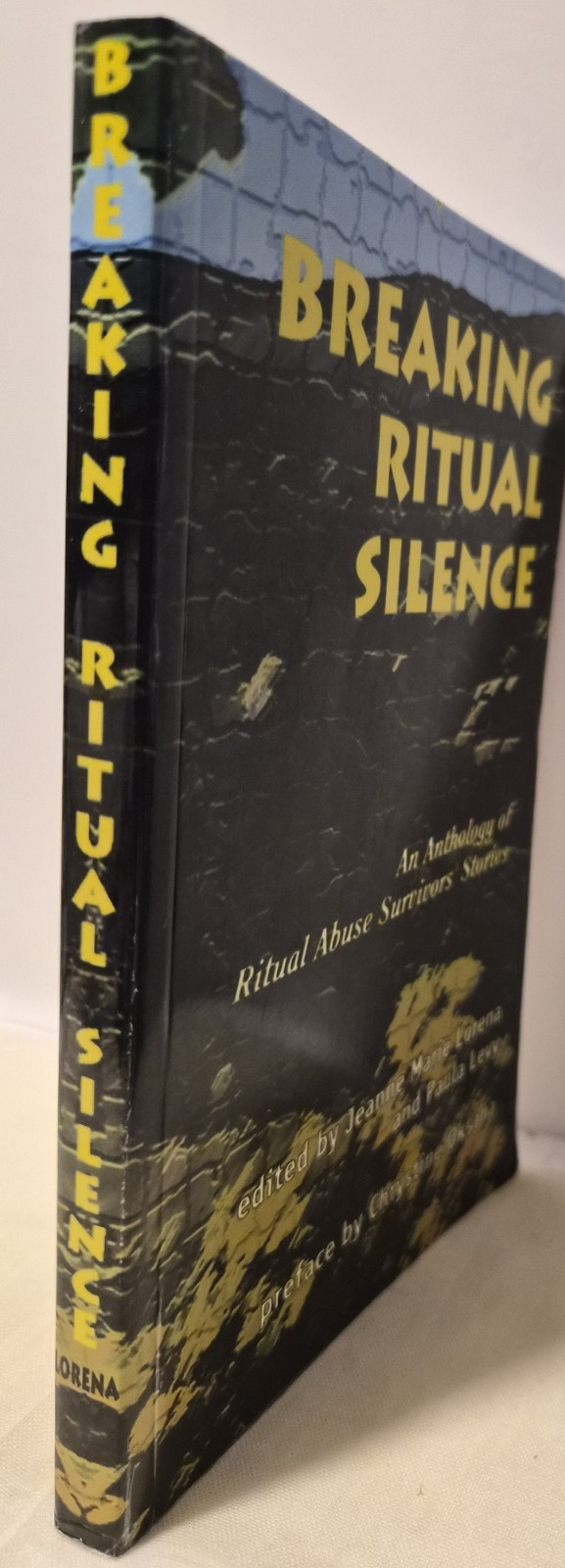 Breaking Ritual Silence: Lorena & Levy Very Good (see photos:)