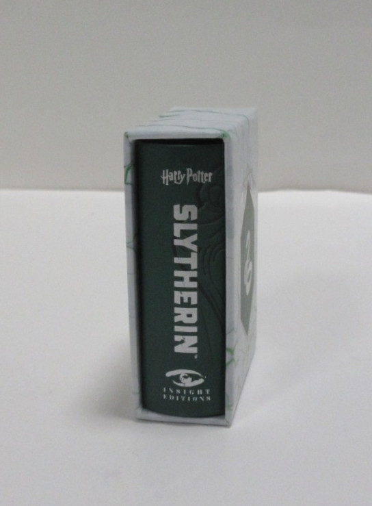 Harry Potter: Slytherin (Tiny Book) by Insight Insight Editions (2019,…