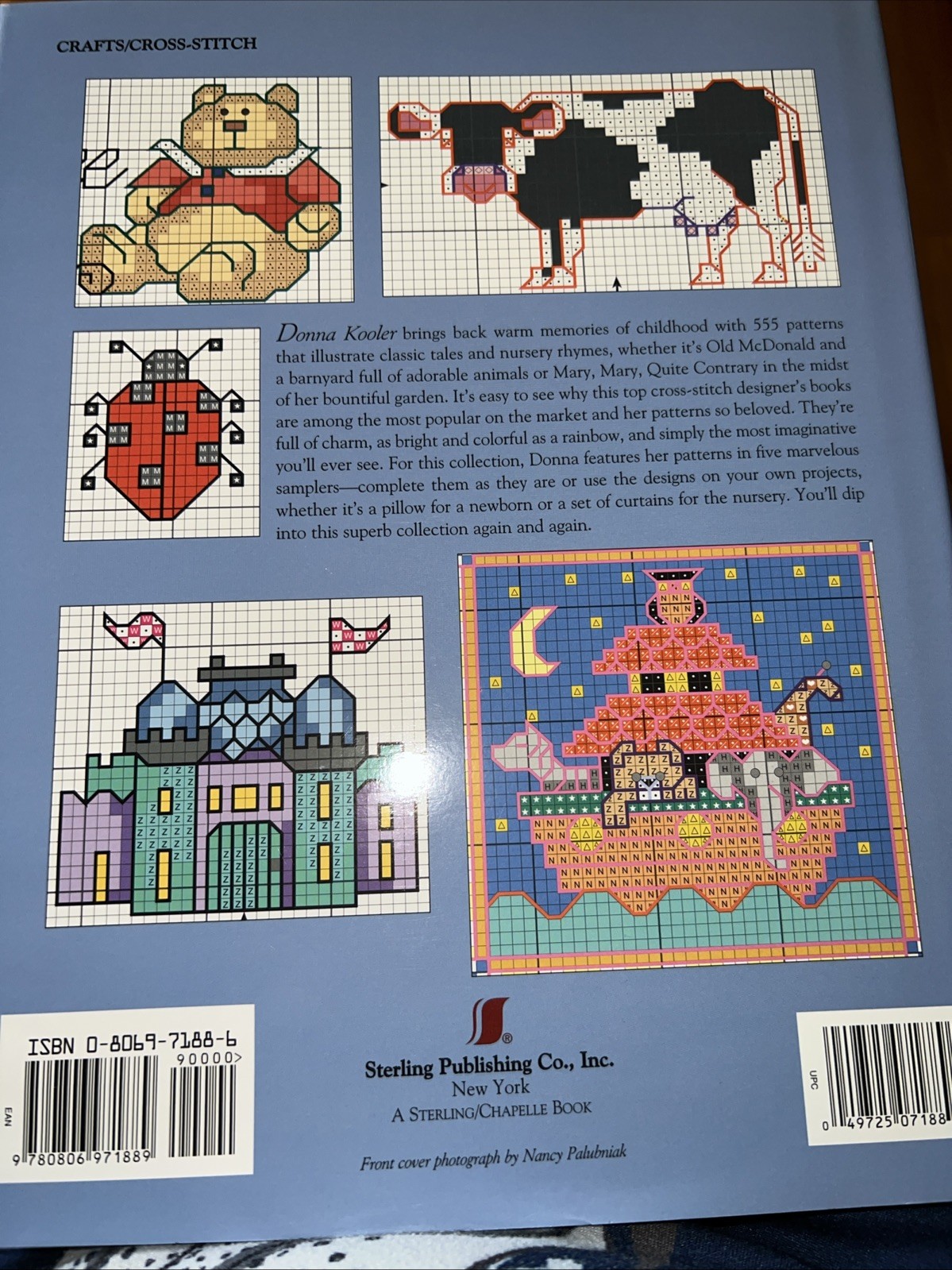 555 Cross-Stitch Designs for the Young at Heart by Donna Kooler 2001
