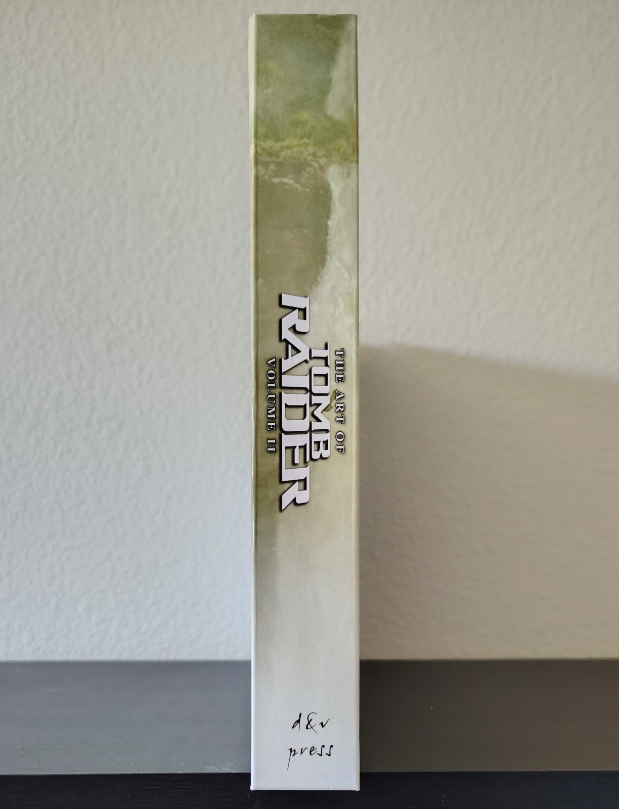 Art of Tomb Raider Hardcover Collection by Steffan Schulz and Stan Stice 2010