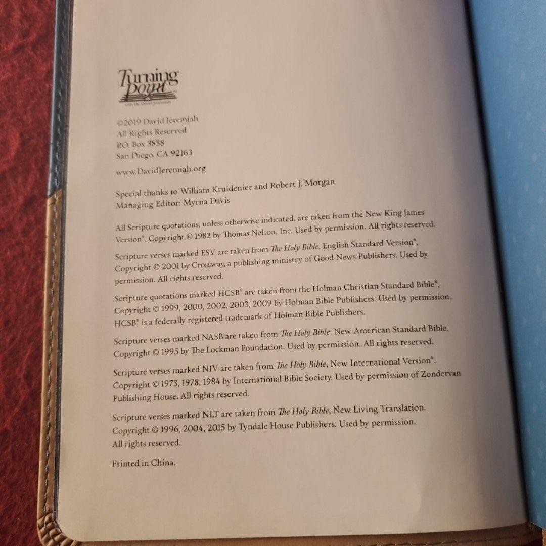 Daily In His Presence David Jeremiah HC Faux Leather Turning Point 2019 Blue Tan