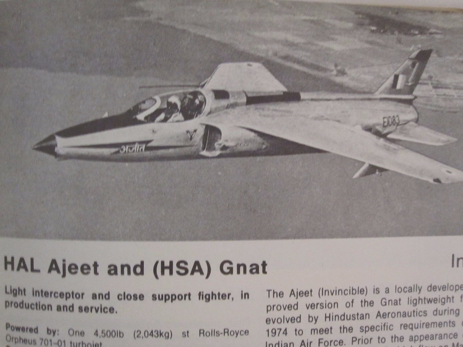 Military Aircraft of the World – 223 pages, BW Photos