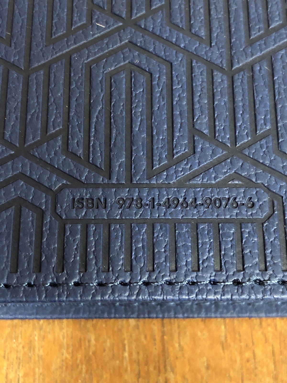 NLT Tyndale Premium Gift Bible, Filament Enabled, Blue Cross