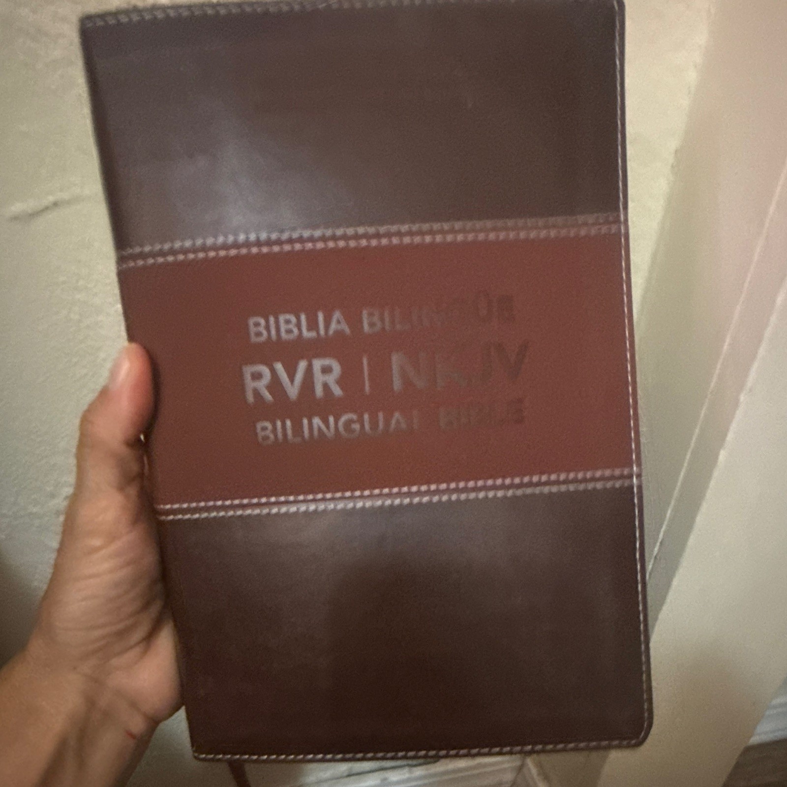 Reina Valera 1960 Biblia Bilingüe RVR/NKJV Spanish/English Leather Bound