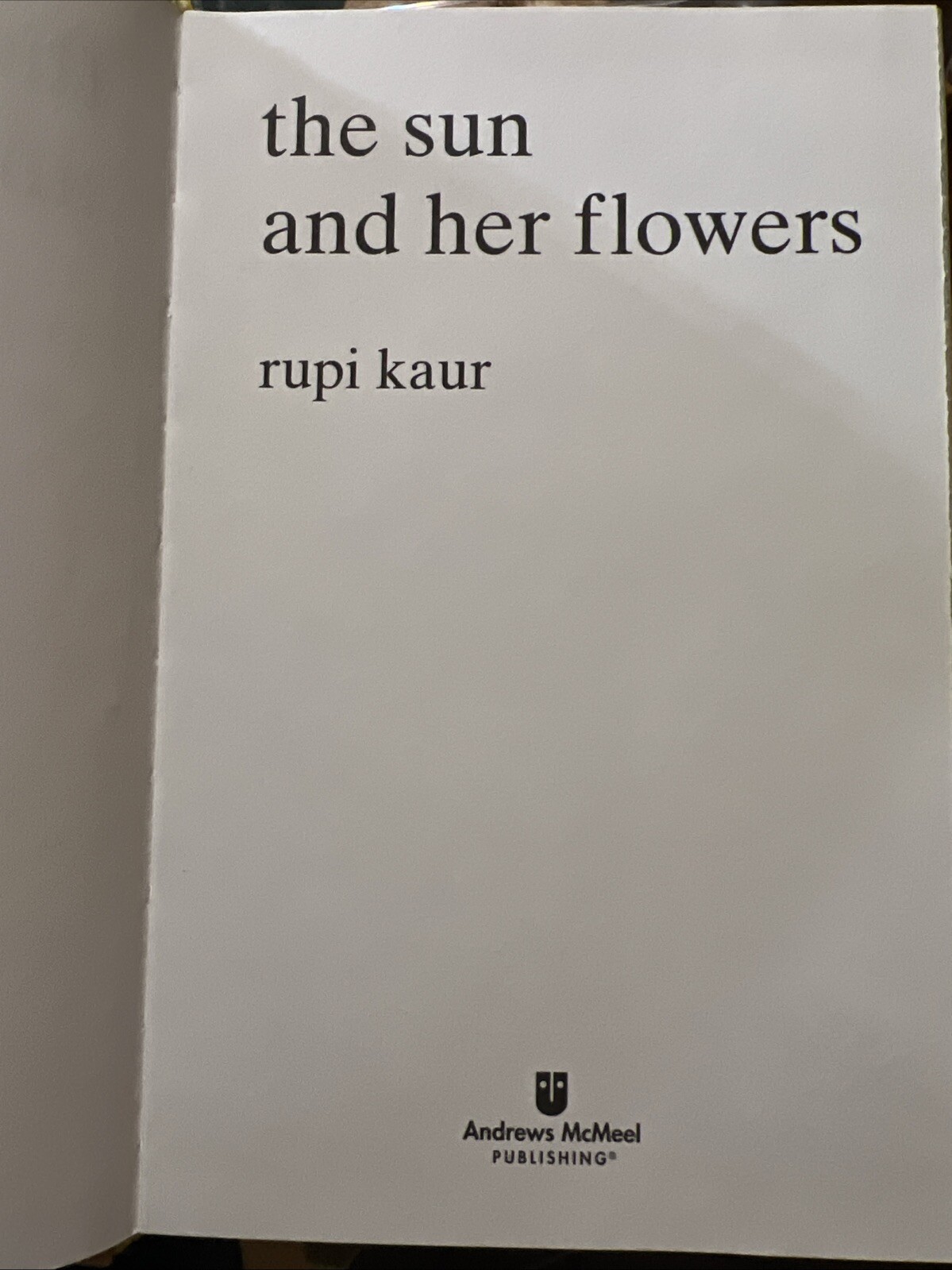 The Sun and Her Flowers, Rubi Kaur, 2018 HC