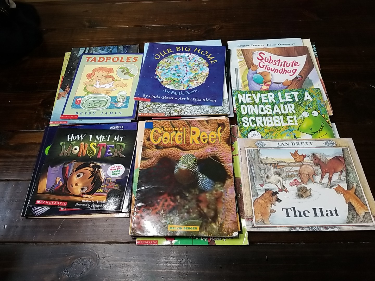 Lot of 61 Paperback Story Time Book Kids Picture Daycare Teacher Assorted Bundle