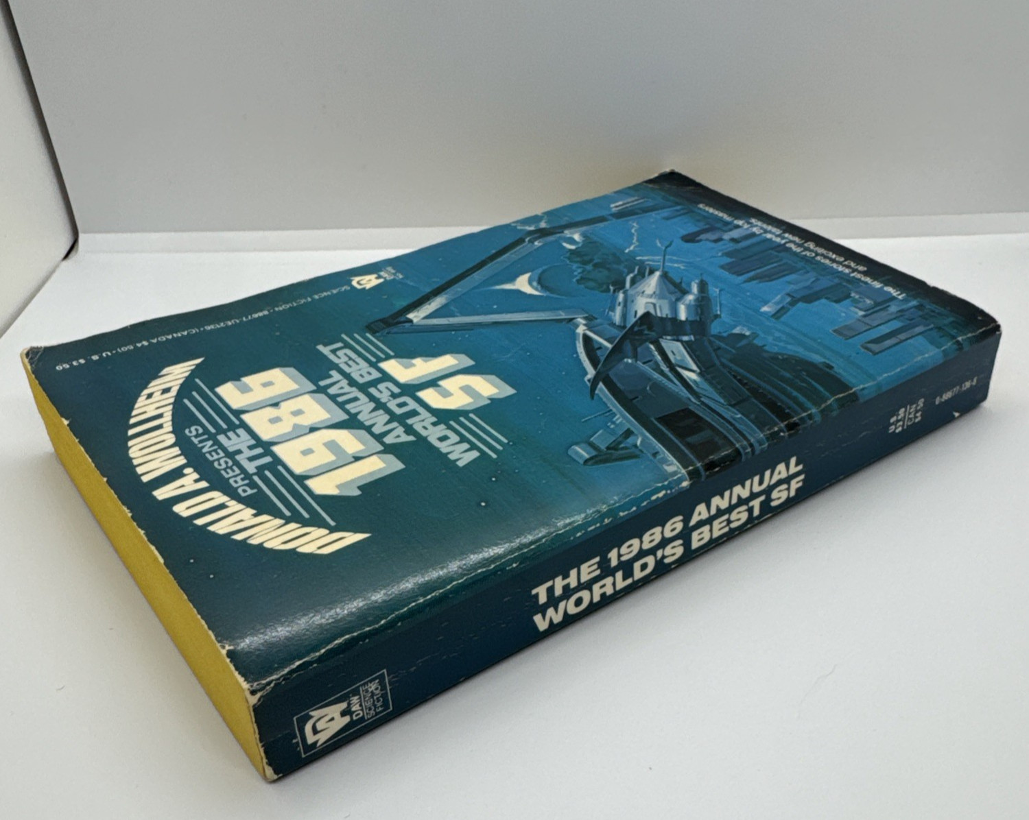 The 1986 Annual World’s Best SF by Donald Wollheim Daw Books 1st Printing