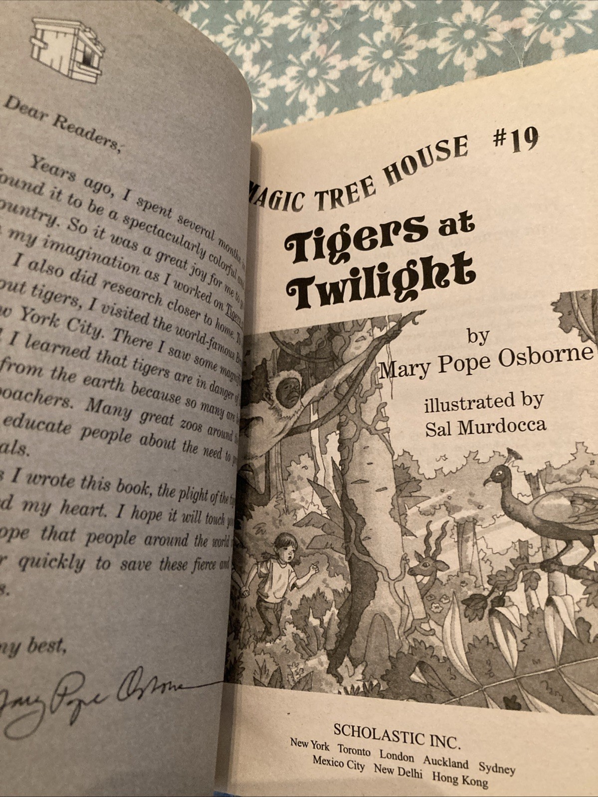 Tigers at Twilight (Magic Tree House Series #19) by Mary Pope Osborne