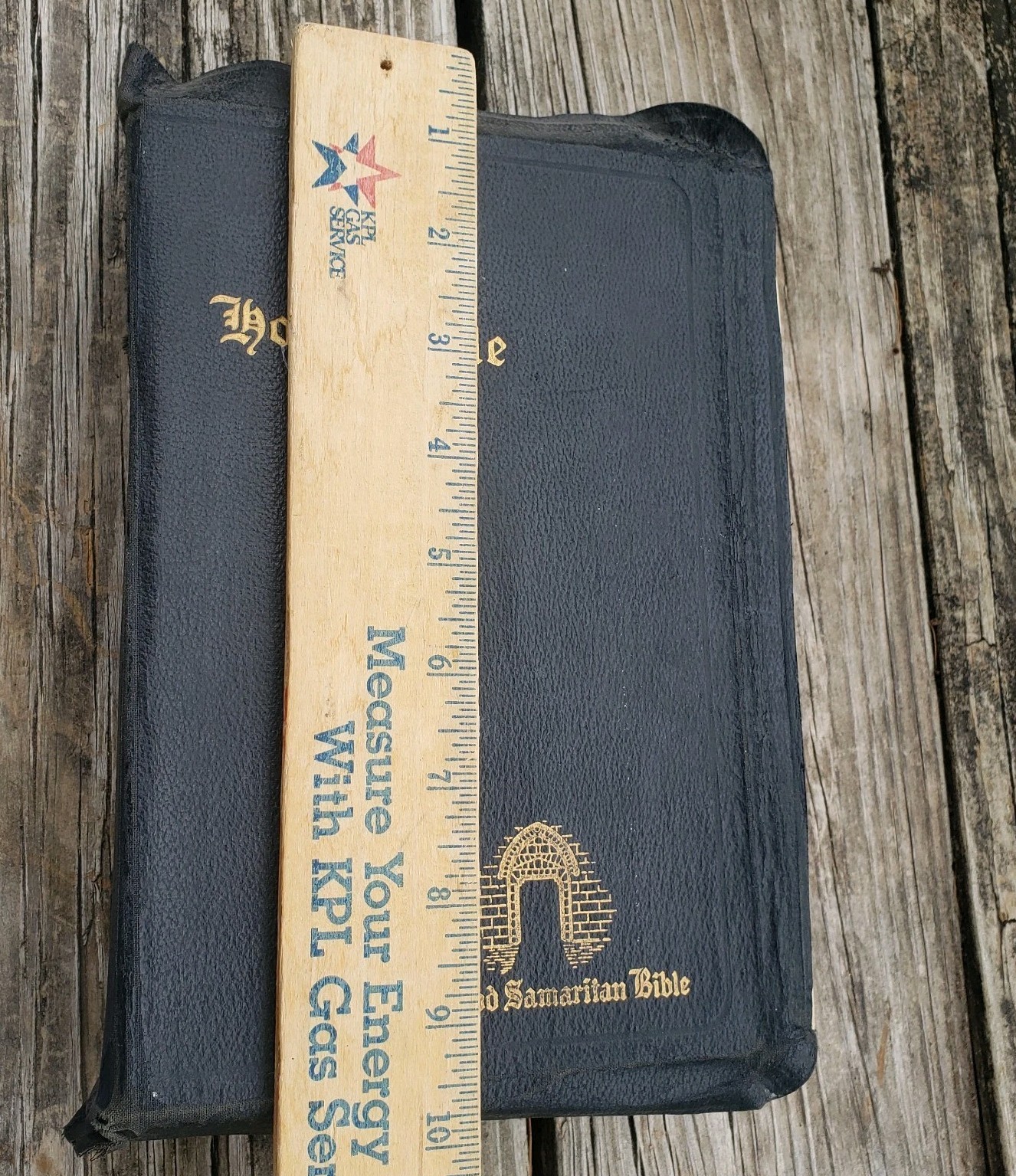 1941 HOLY BIBLE “The Good Samaritan” Illuminated King James Version Red Letter
