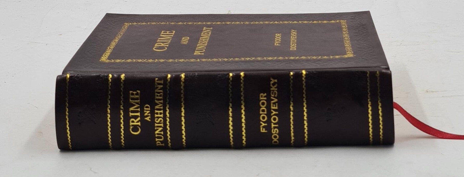Crime And Punishment: (Penguin Classics Deluxe Edition) [Premium Leather Bound]