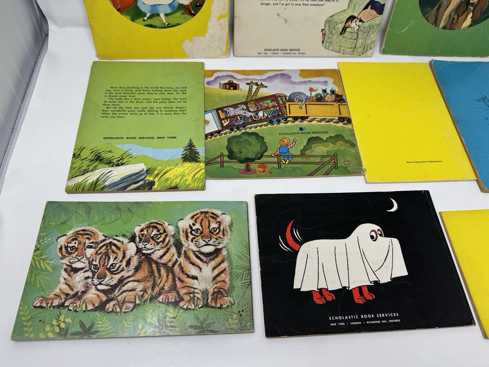 10 Childrens Books VTG 60s-70s Lot Scholastic Troll Xerox Golden Press Readers