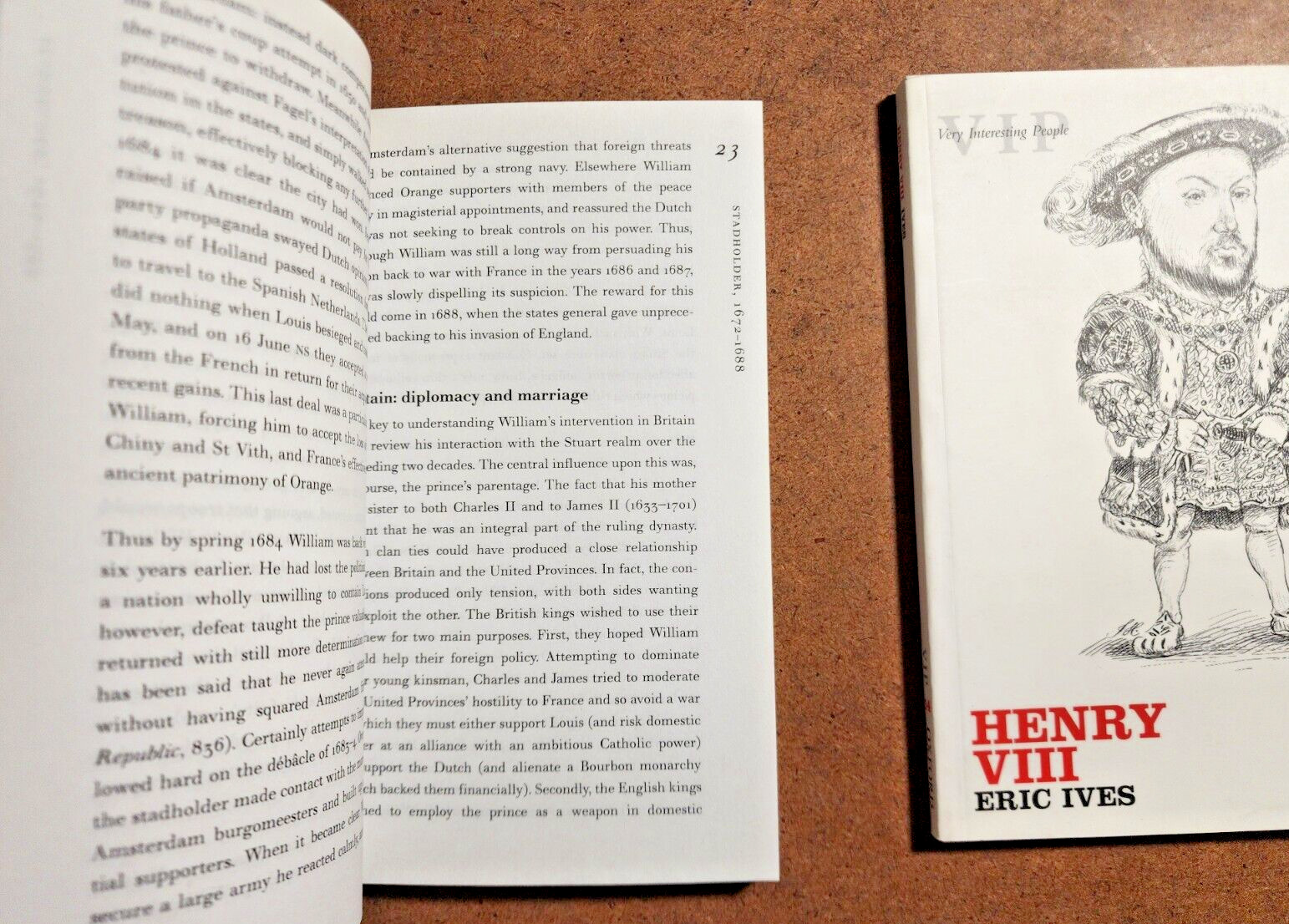 OXFORD UNIVERSITY PRESS – VERY INTERESTING PEOPLE Series x3 Books, HENRY, ELIZAB