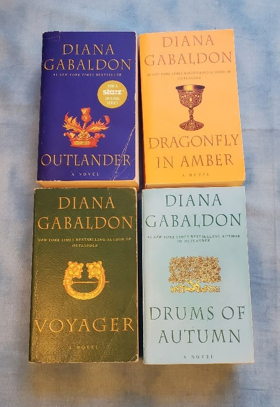 DIANA GABALDON LOT of 4 in OUTLANDER SERIES books 1-4 MMPB VGC