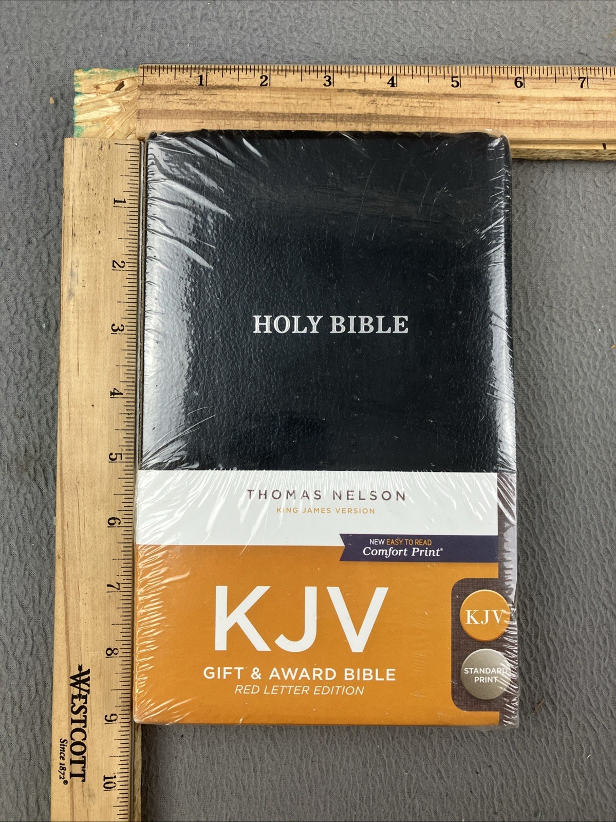 KJV, Gift and Award Bible, Leather-Look, Black, Red Letter, Comfort Print: Holy