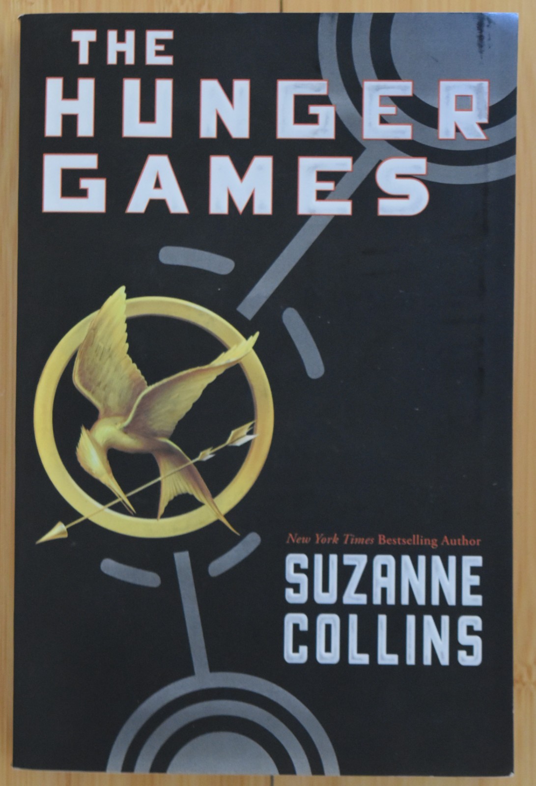 The Hunger Games Book 1-3 by Suzanne Collins, TPB/VGC