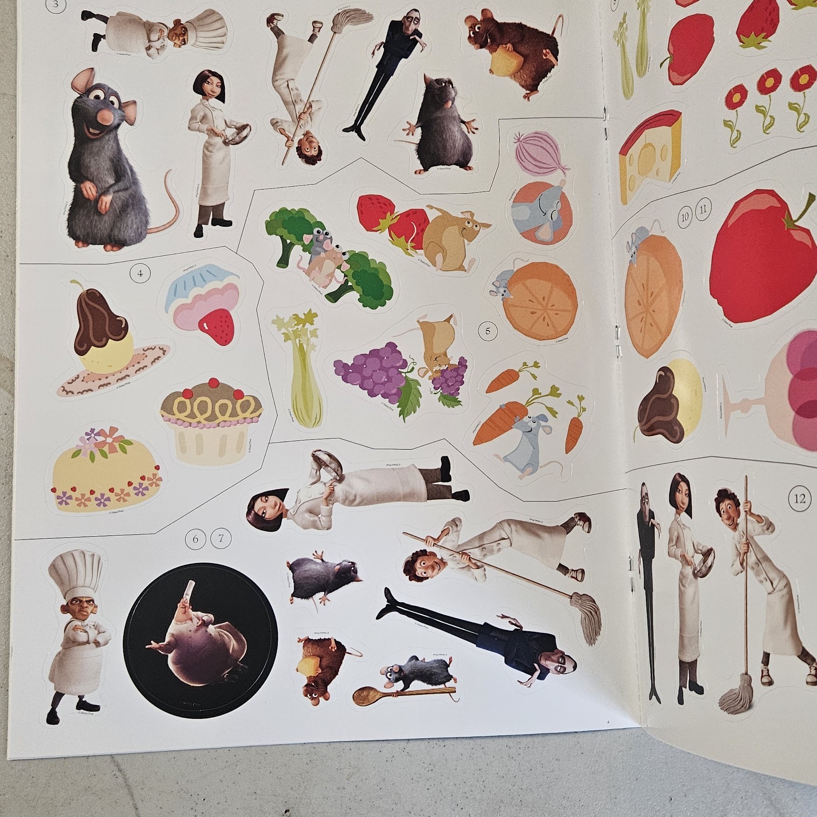 Bon Appetit! by RH Disney Staff (2007, Trade Paperback) Reusable Sticker Book