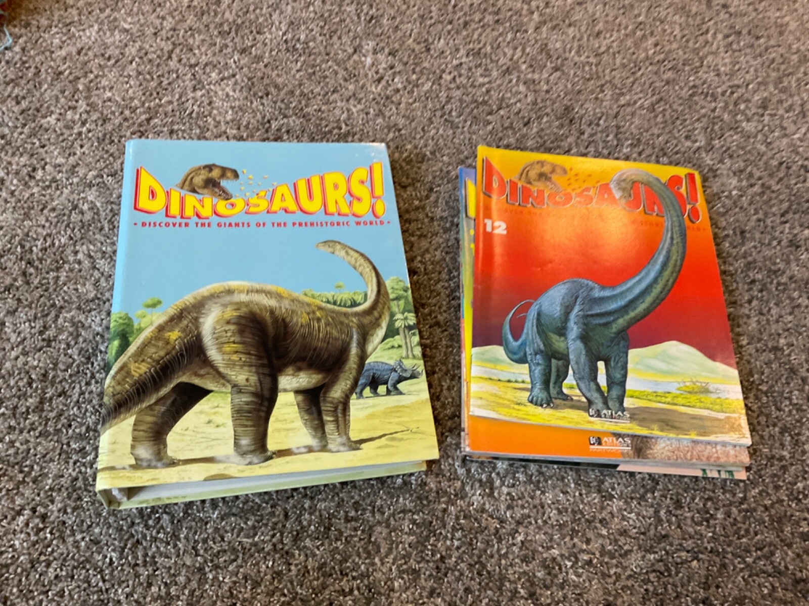 1993 Dinosaurs Discover Giants of the Prehistoric World Binder #1 Issues 1-19