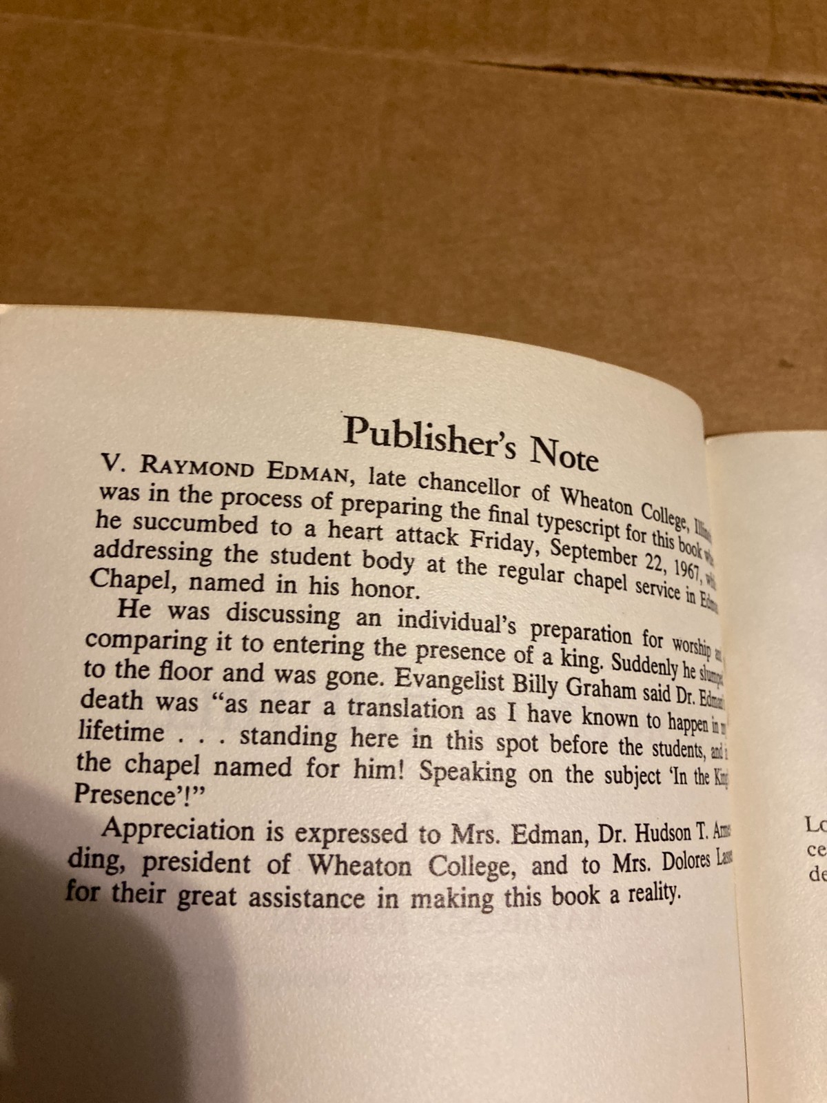 LOOK UNTO THE HILLS – V. RAYMOND EDMAN – MOODY PRESS FOURTH PRINTING 1973 VG.