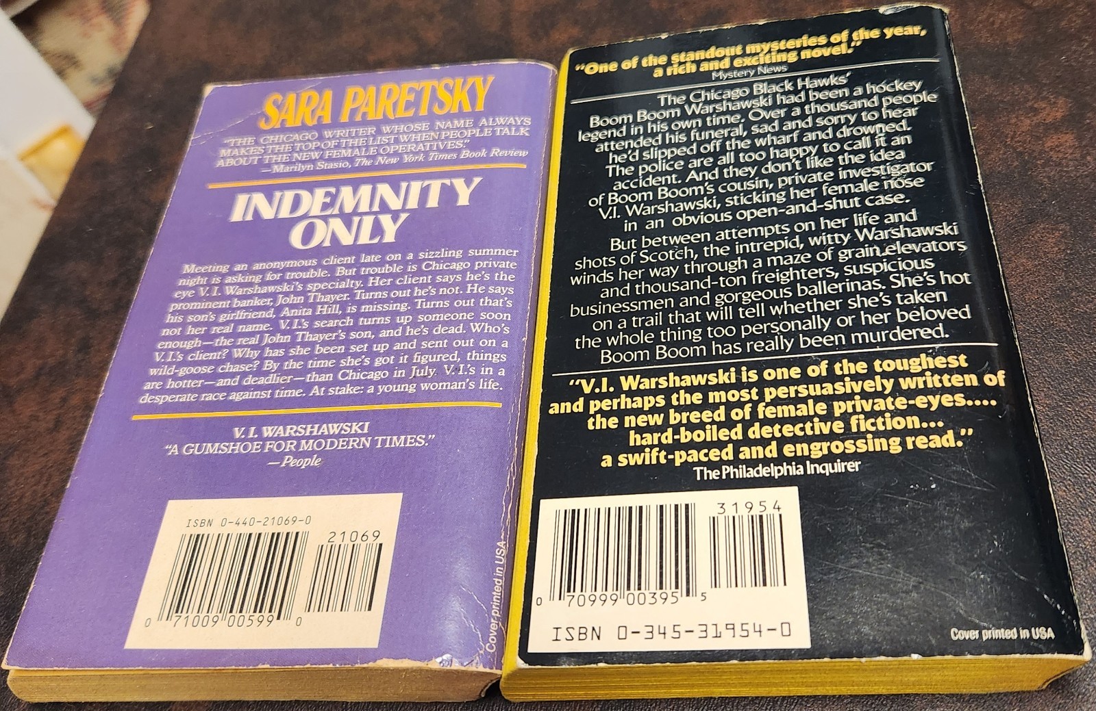 V.I. Warshawski Series by Sara Paretsky Lot, Vol 1-12 + Windy City Blues
