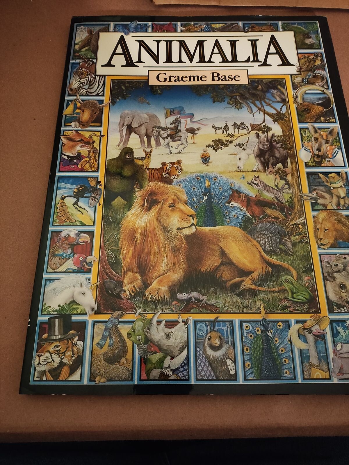 Animalia Midi by Graeme Base (1993, Hardcover)