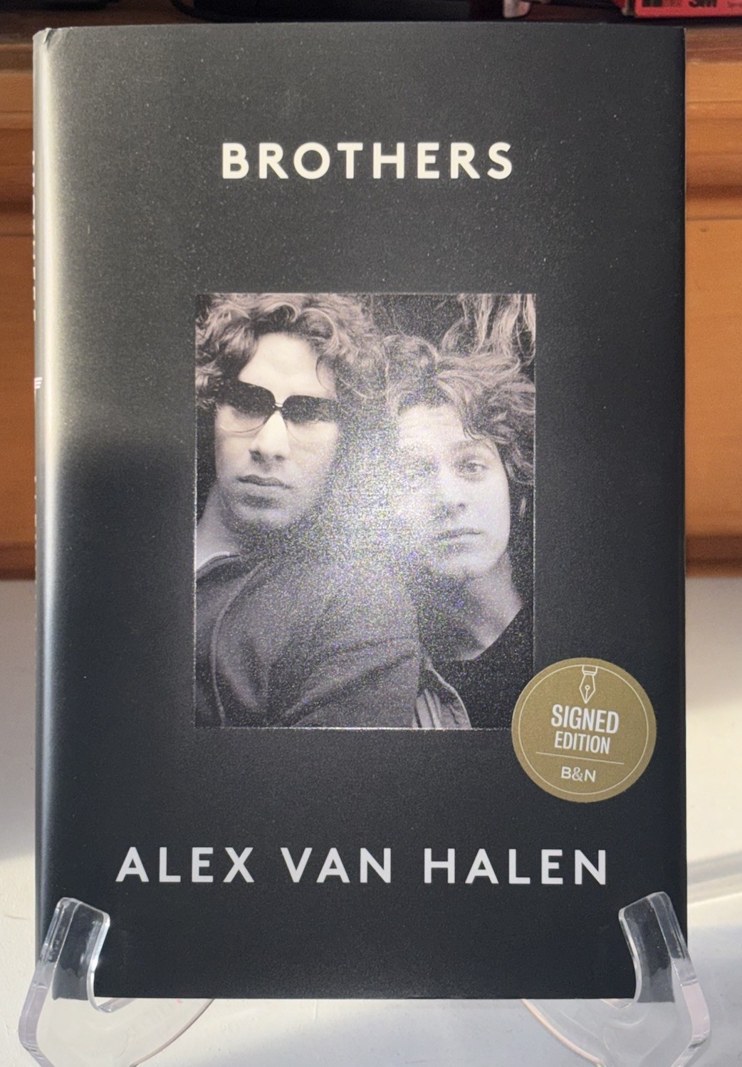 BROTHERS ALEX VAN HALEN SIGNED AUTOGRAPHED NEW BOOK SIGNED TITLE PAGE RARE #6