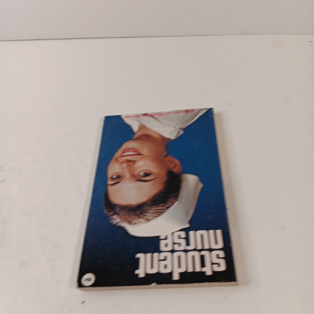 Student Nurse by Bernard & Marjorie Palmer MMPB (1960) MOODY PRESS