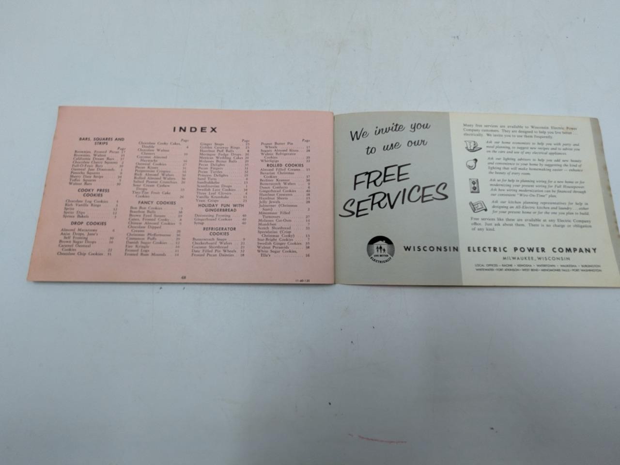 1960 WE Energies Cookie Book Wisconsin Electric Christmas Cooky Recipe Book A