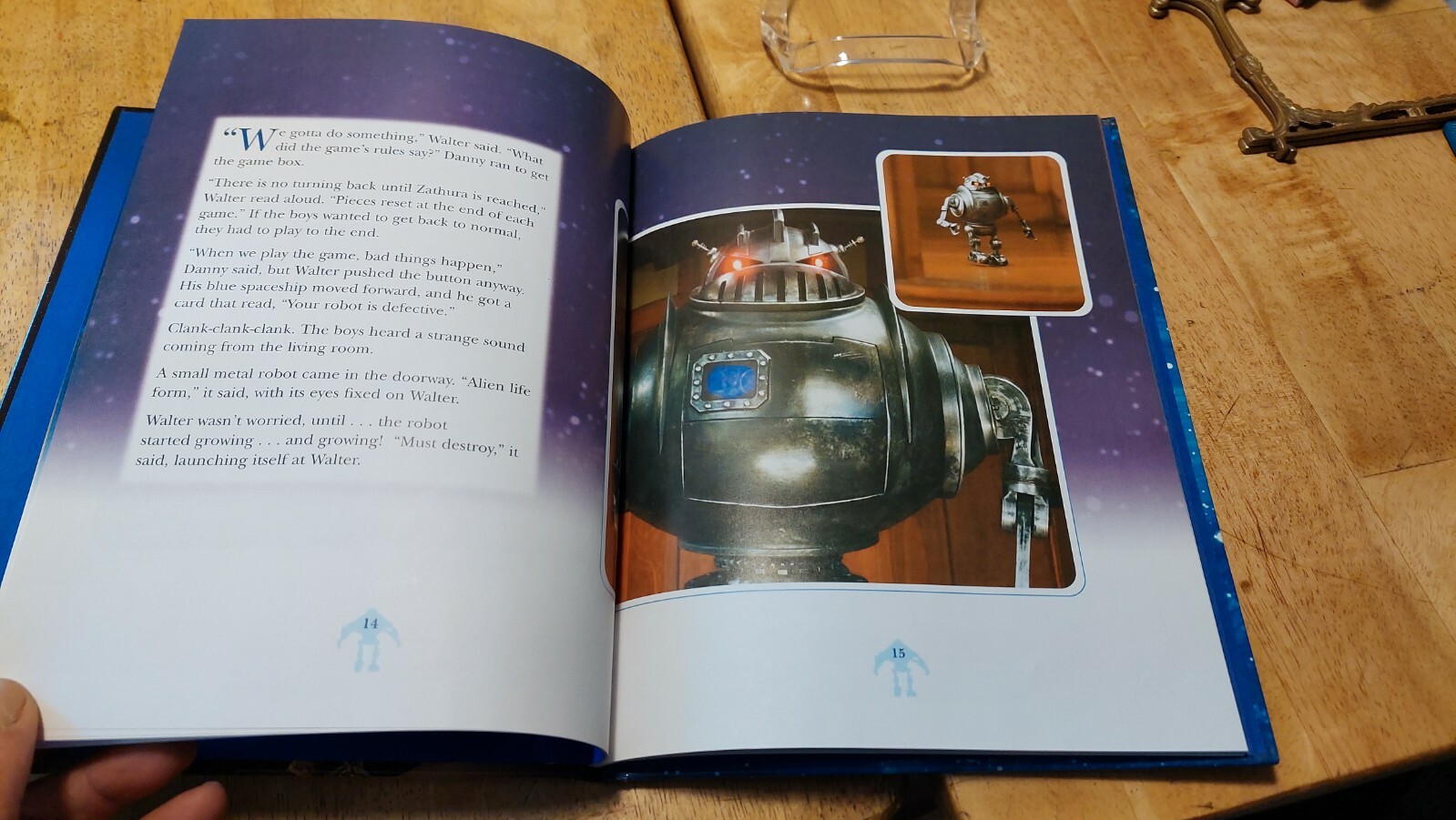 ZATHURA THE MOVIE. 2005 DELUXE STORYBOOK. COLUMBIA PICTURES. HARDCOVER BOOK