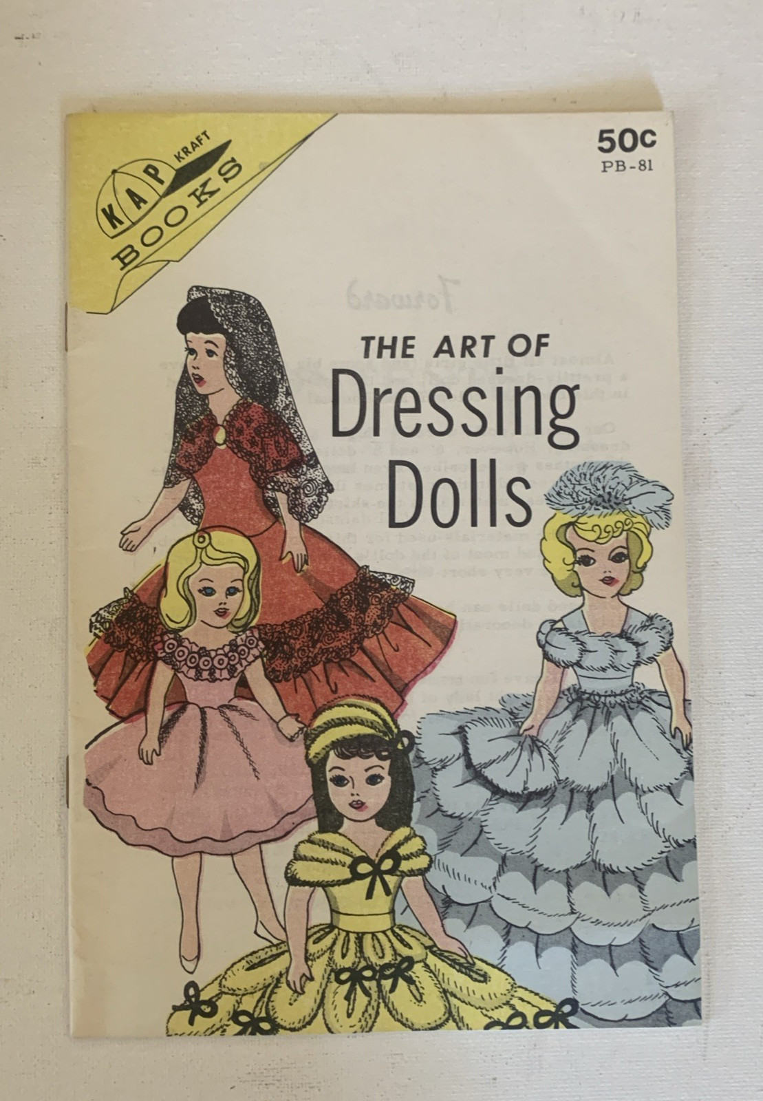 The Art of DRESSING DOLLS from KAP Kraft Books 30pg Booklet 1969 Vintage