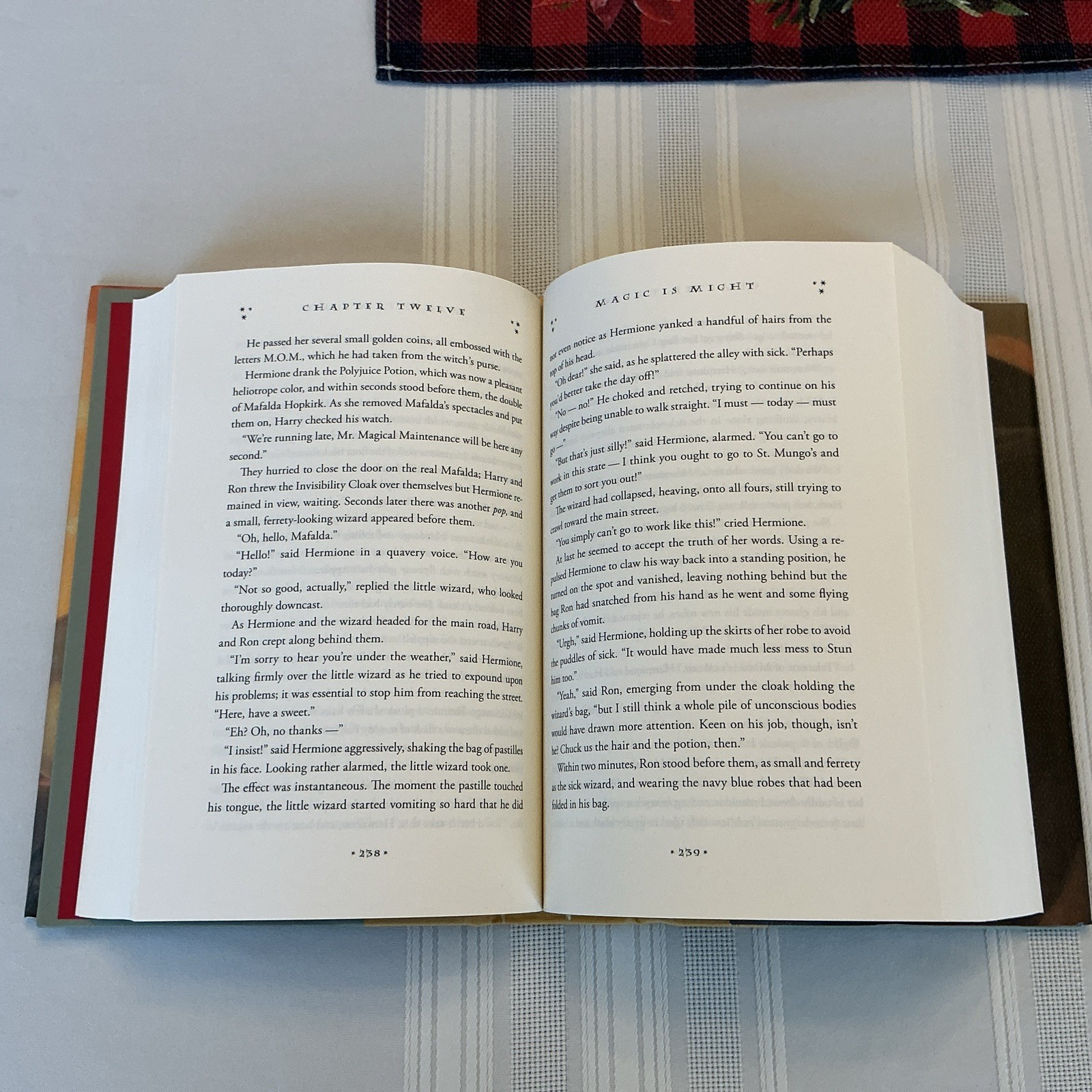 Harry Potter and the Deathly Hallows 1st Edition 2007 RARE Misprint 759 Pages
