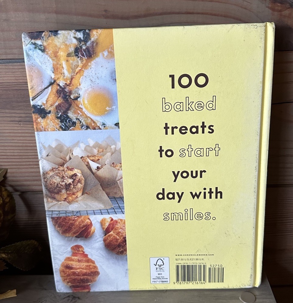 100 Morning Treats: With Muffins, Rolls, Biscuits, Sweet and Savory Breakfast Br