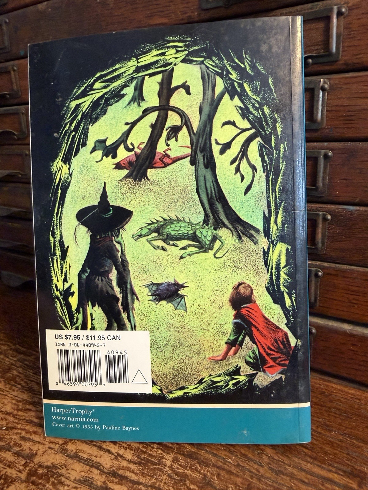 Lot 7: The Chronicles of Narnia Full-Color Collector’s Edition Complete Set Lion