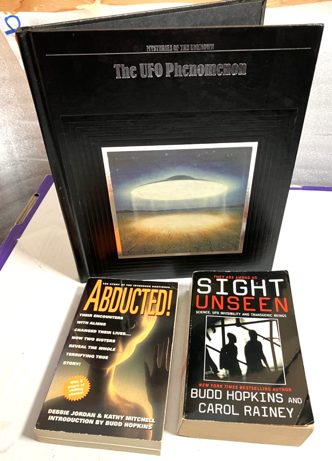 Lot of 3 UFO Books Time-Life HC + PB Abducted + Sight Unseen, Budd Hopkins