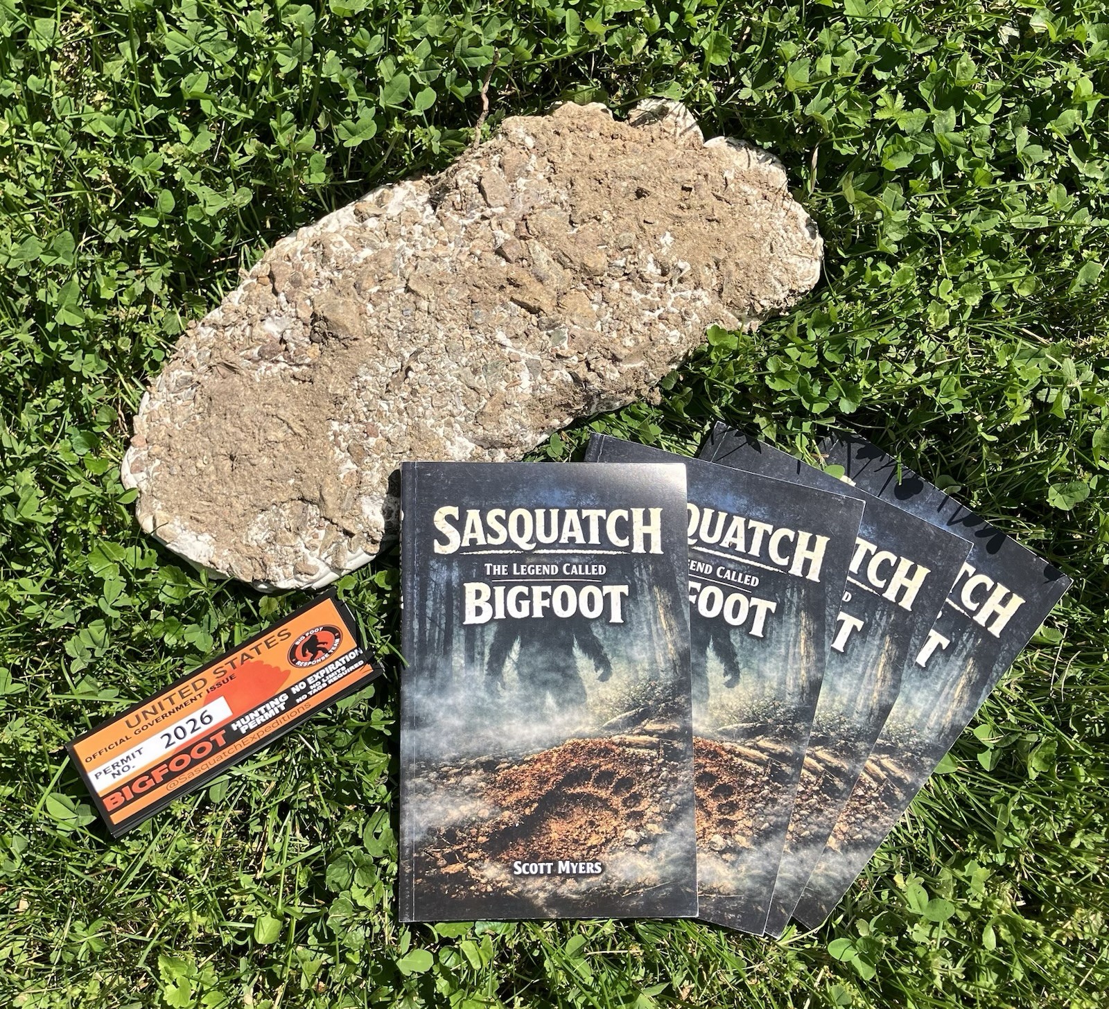 Sasquatch The Legend Called Bigfoot Book With Over 200 Color Photographs.