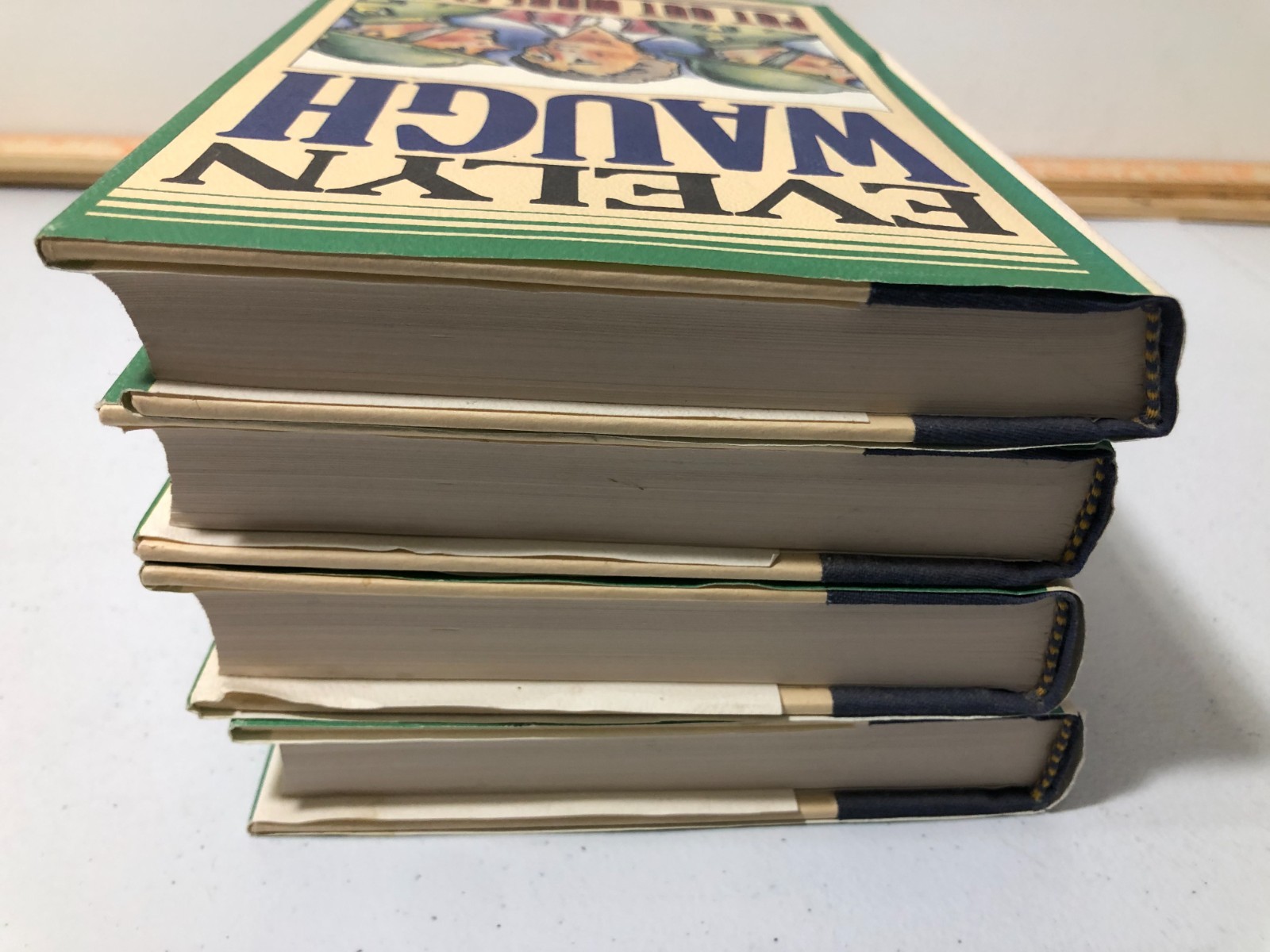 Lot 4 Evelyn Waugh Books VTG 1979 HC/DJ Scoop Brideshead Vile Bodies More Flags