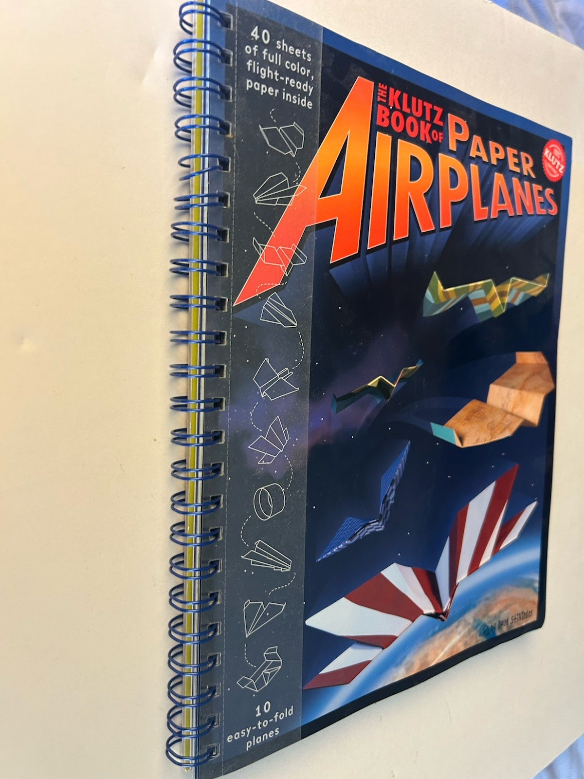 The Klutz Book of Paper Airplanes for Kids 40 sheets Age 7 plus
