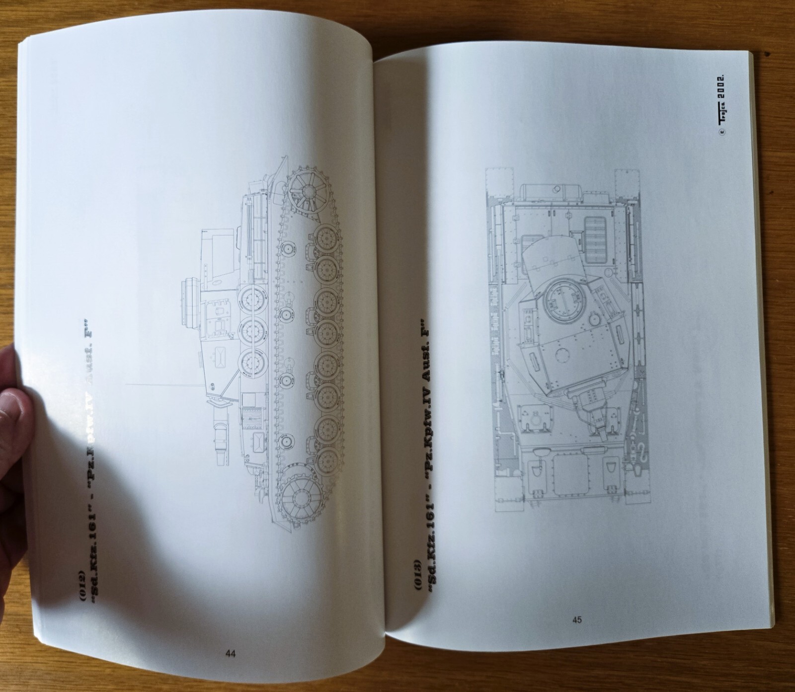 Sd.Kfz.161 Pz.Kpfw.IV Ausf. F/F2/G by Waldemar Trojca (Trade, 2002) VERY GOOD